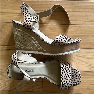 Soda platform Sandals